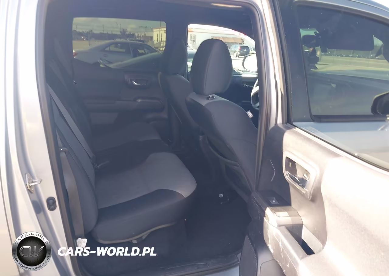 2017 Toyota Tacoma Trd Sport VIN:5TFCZ5AN0HX093843 - 8