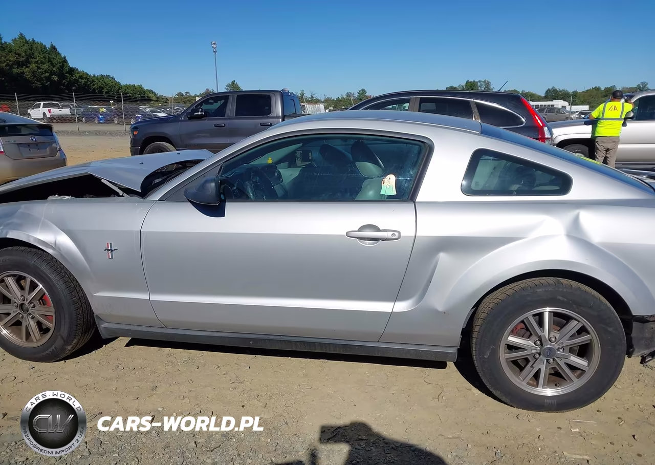 2005 Ford Mustang V6 Deluxe-V6 Premium VIN:1ZVFT80NX55121301 - 15