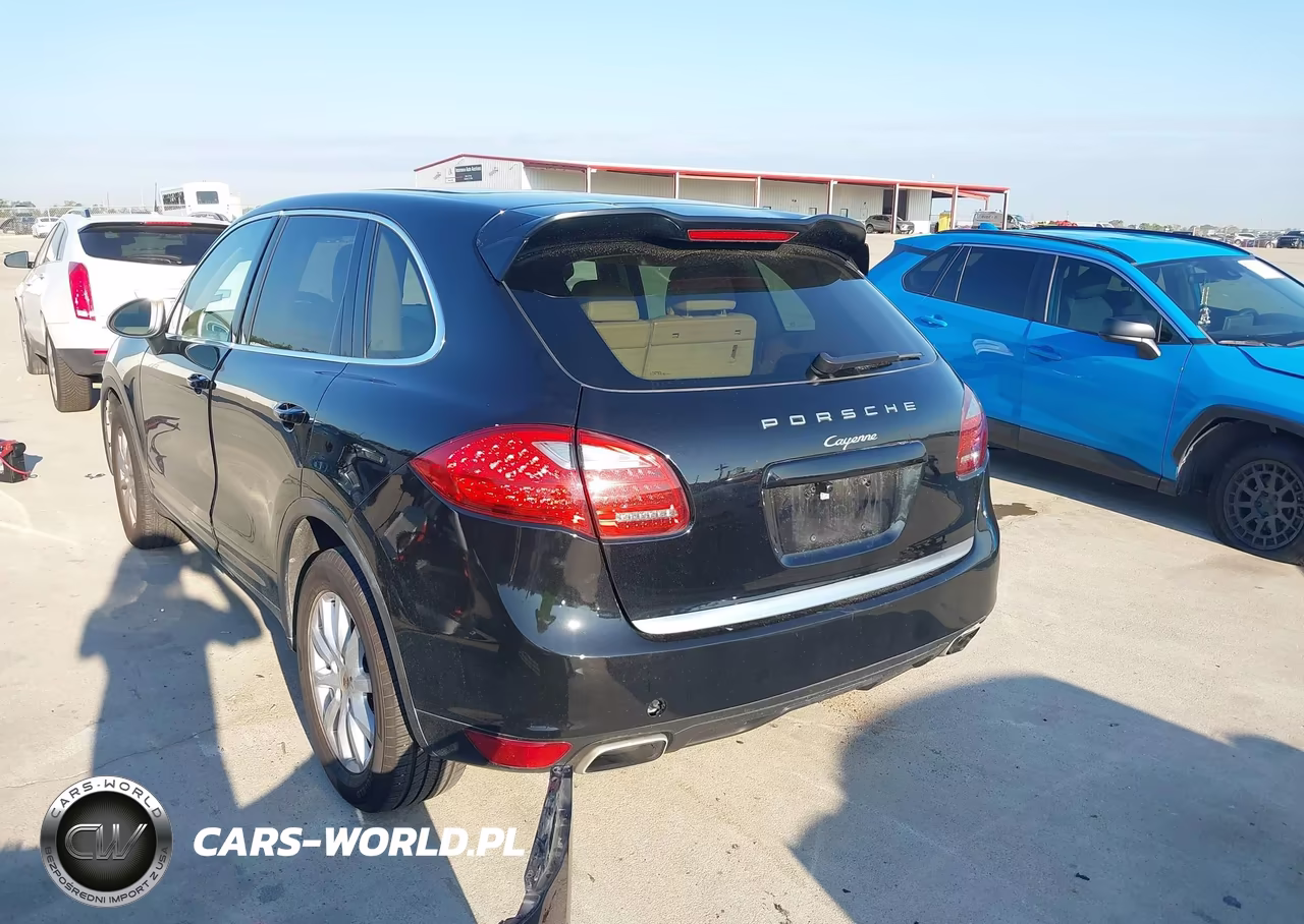 2014 Porsche Cayenne Platinum Edition VIN:WP1AA2A2XELA00976 - 3