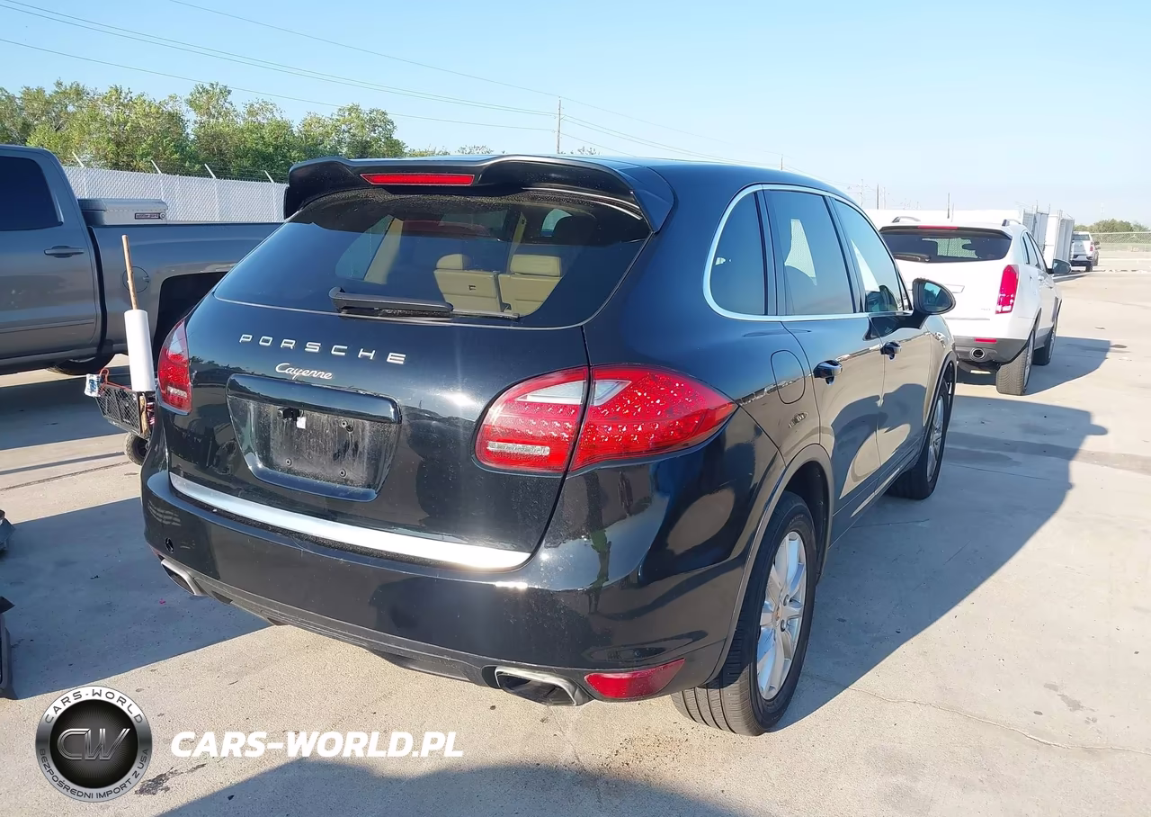 2014 Porsche Cayenne Platinum Edition VIN:WP1AA2A2XELA00976 - 4