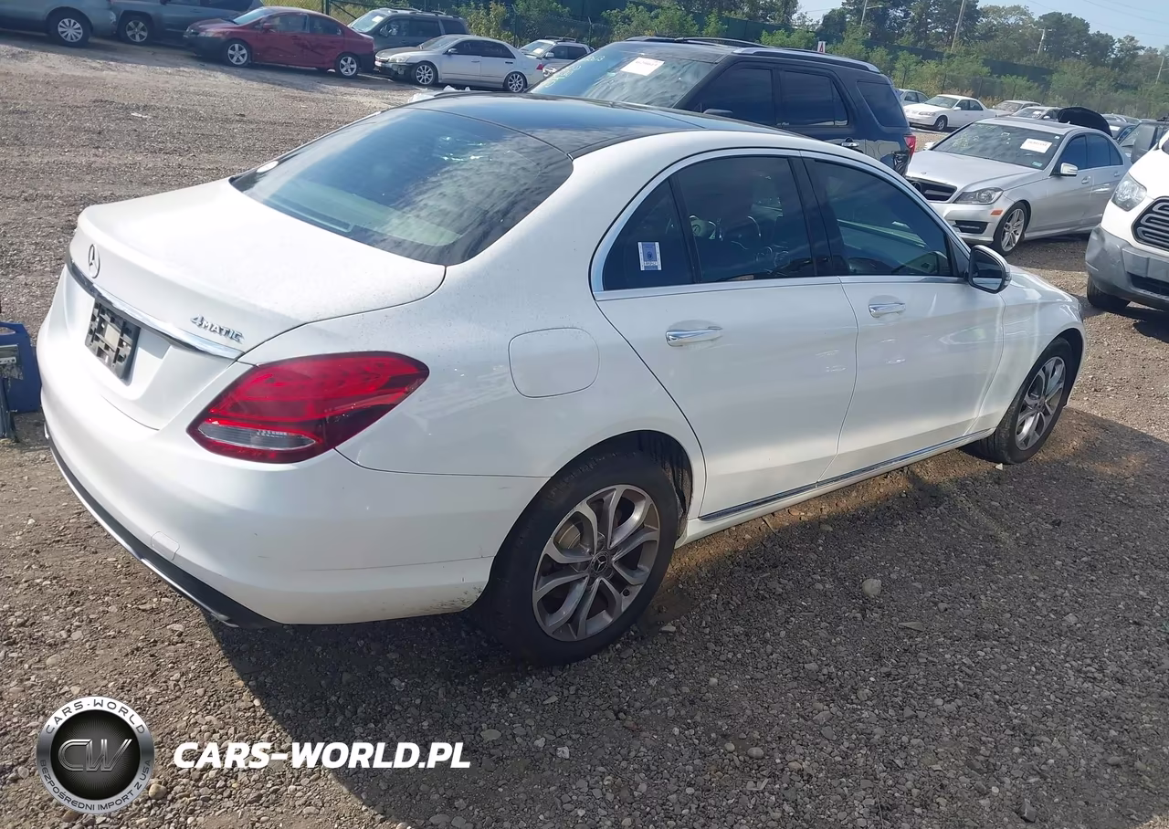 2017 Mercedes-Benz C 300 4Matic VIN:55SWF4KB2HU226552 - 4