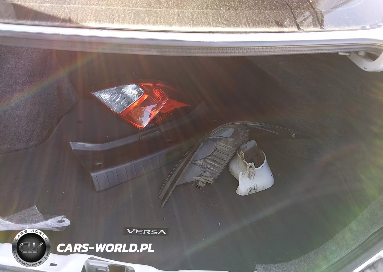 2016 Nissan Versa 1.6 S+ VIN:3N1CN7AP5GL911329 - 12