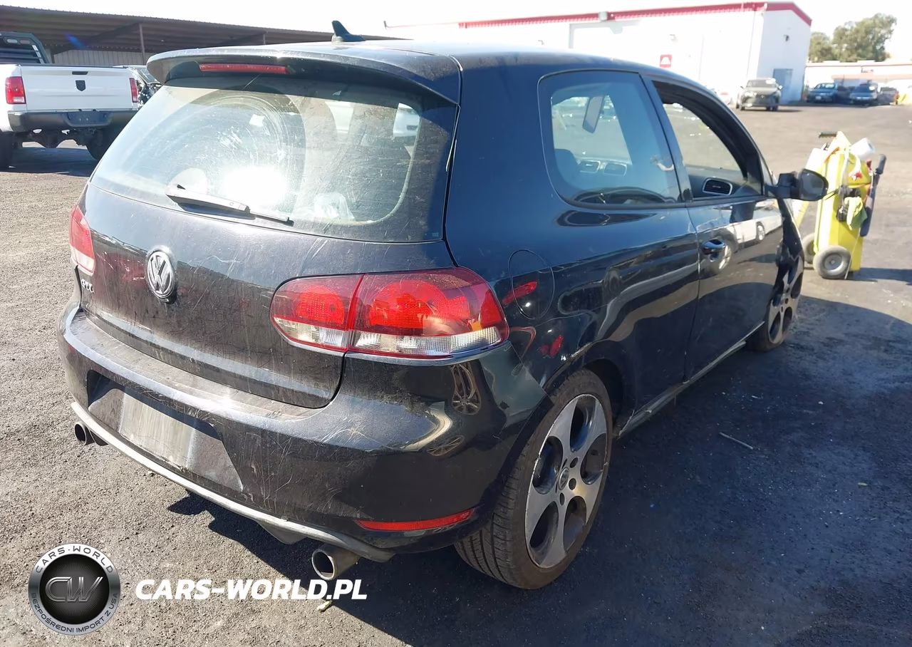 2011 Volkswagen Gti 2-Door VIN:WVWFD7AJ5BW146277 - 4