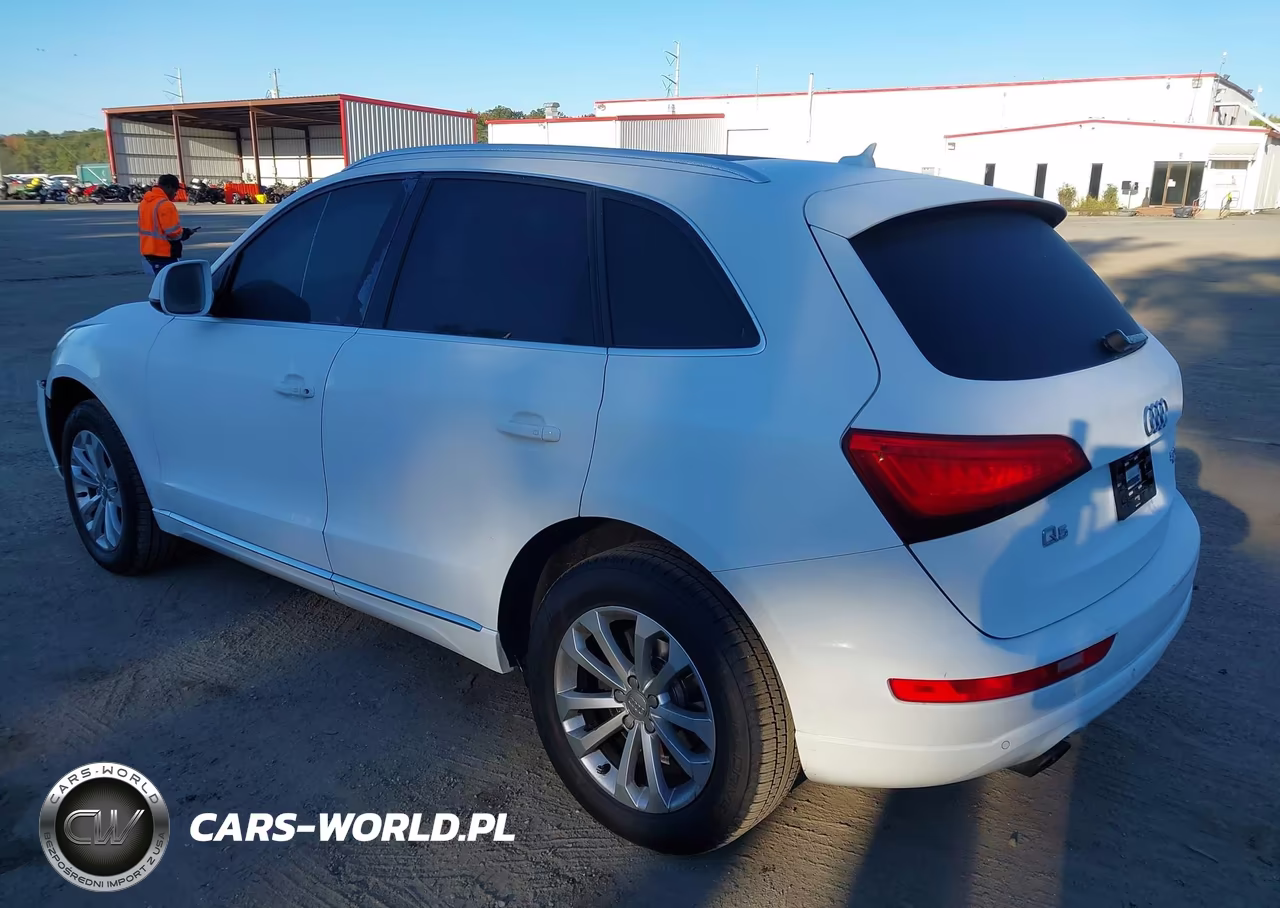 2014 Audi Q5 2.0T Premium VIN:WA1LFAFP9EA104455 - 3
