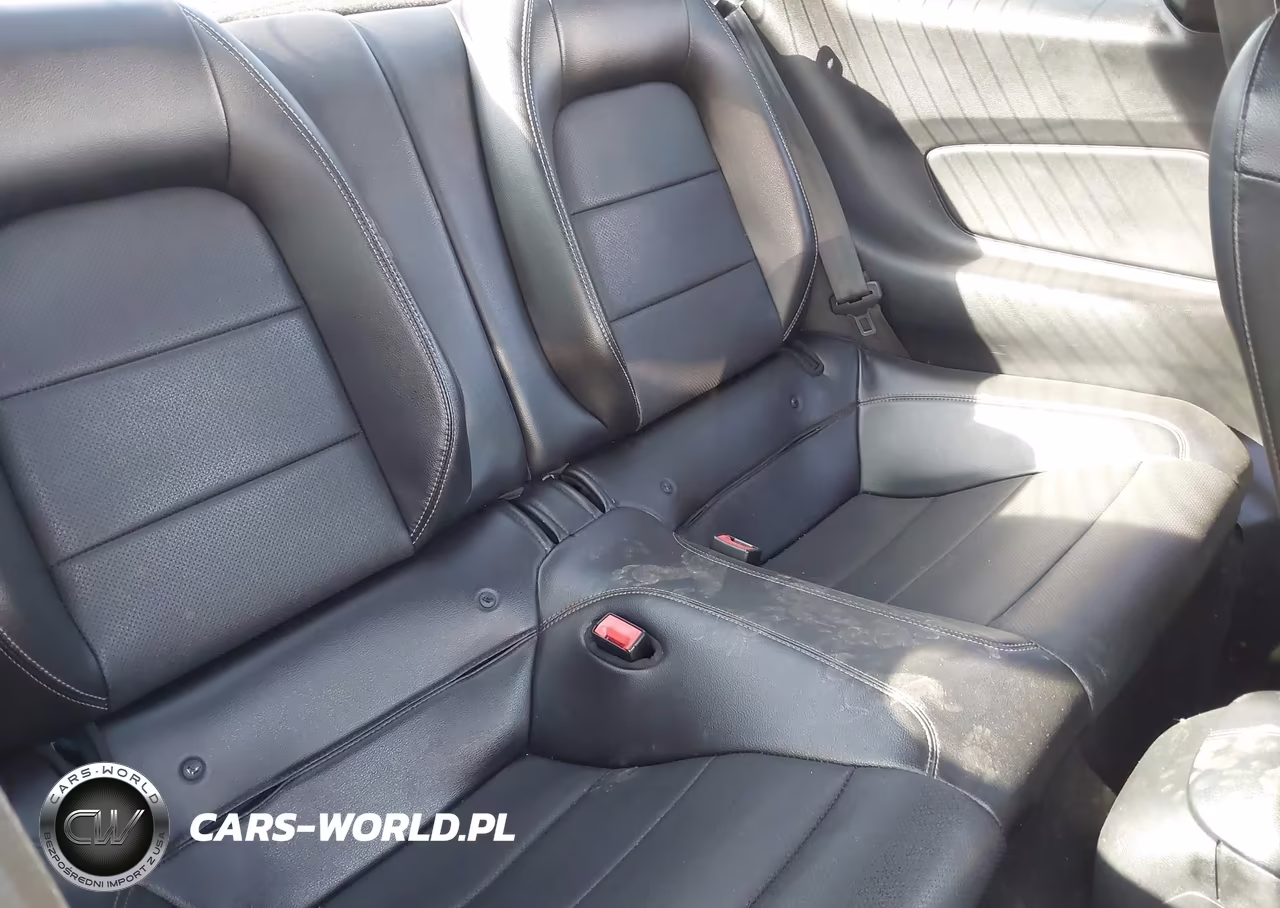 2020 Ford Mustang Ecoboost Premium Fastback VIN:1FA6P8TH2L5119073 - 8