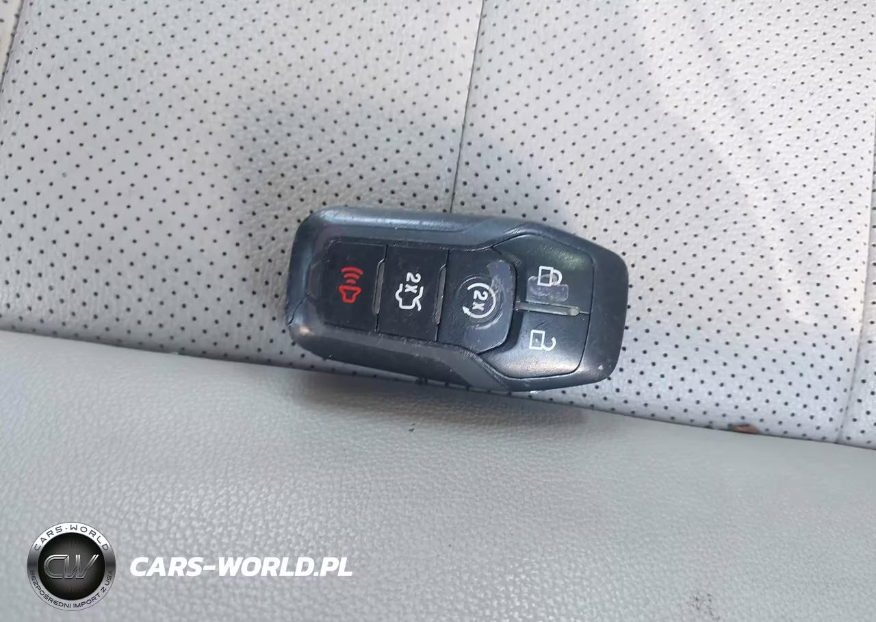 2015 Ford Mustang Ecoboost VIN:1FA6P8TH7F5323243 - 11