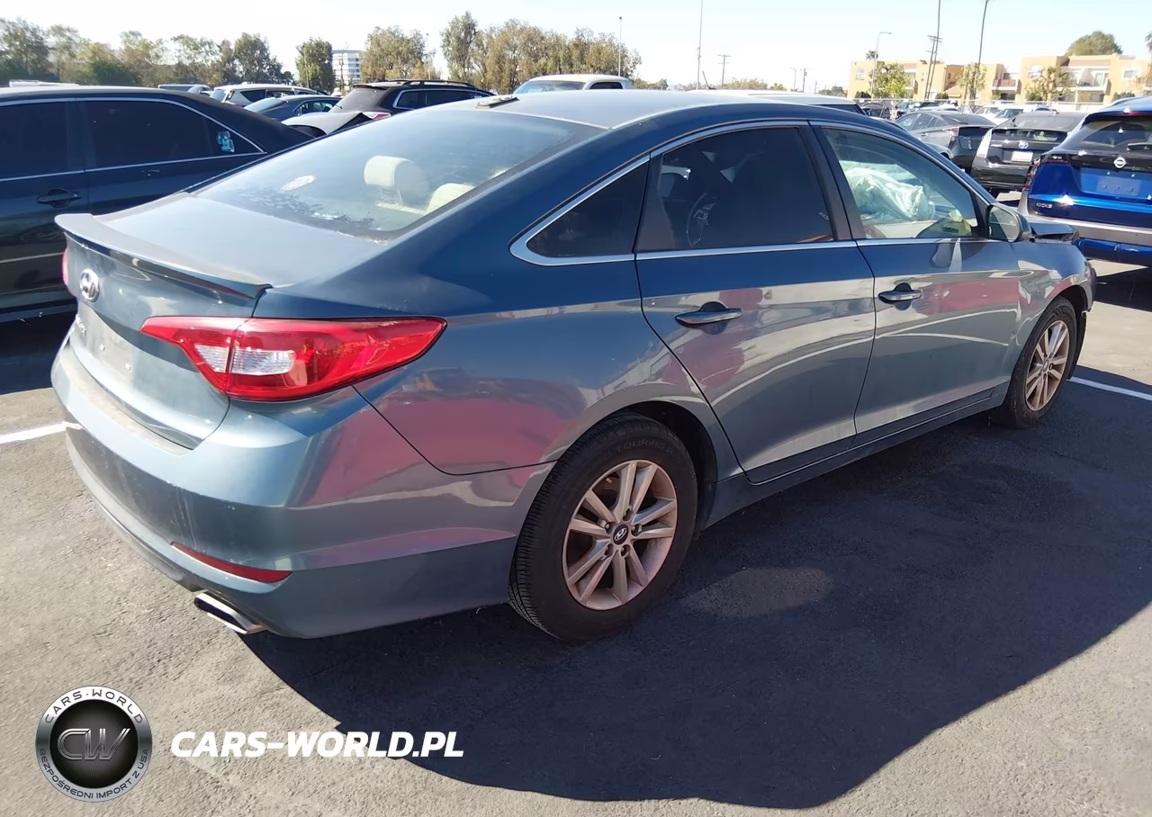 2016 Hyundai Sonata Se VIN:5NPE24AF8GH372340 - 4