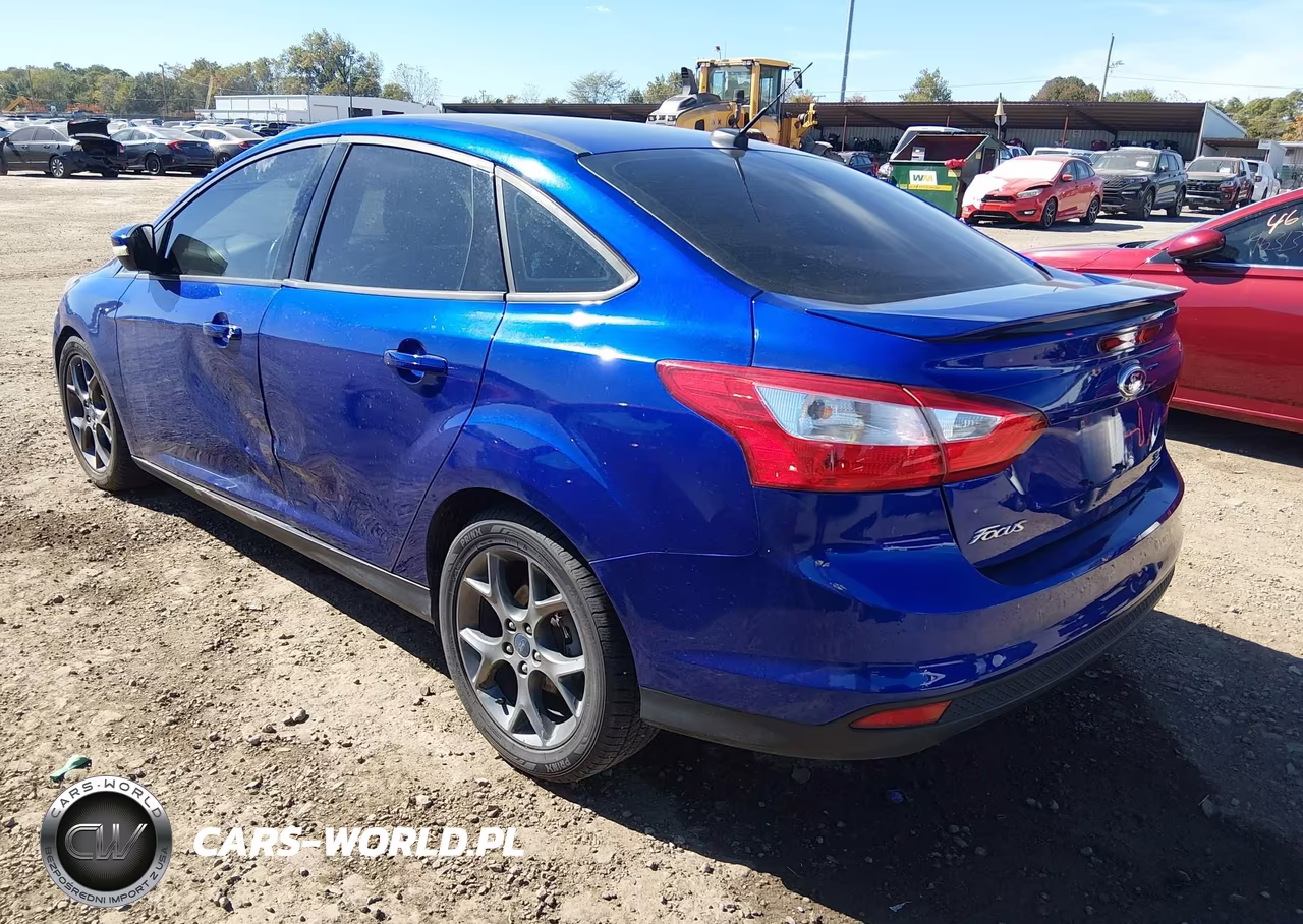 2013 Ford Focus Se VIN:1FADP3F24DL312727 - 3