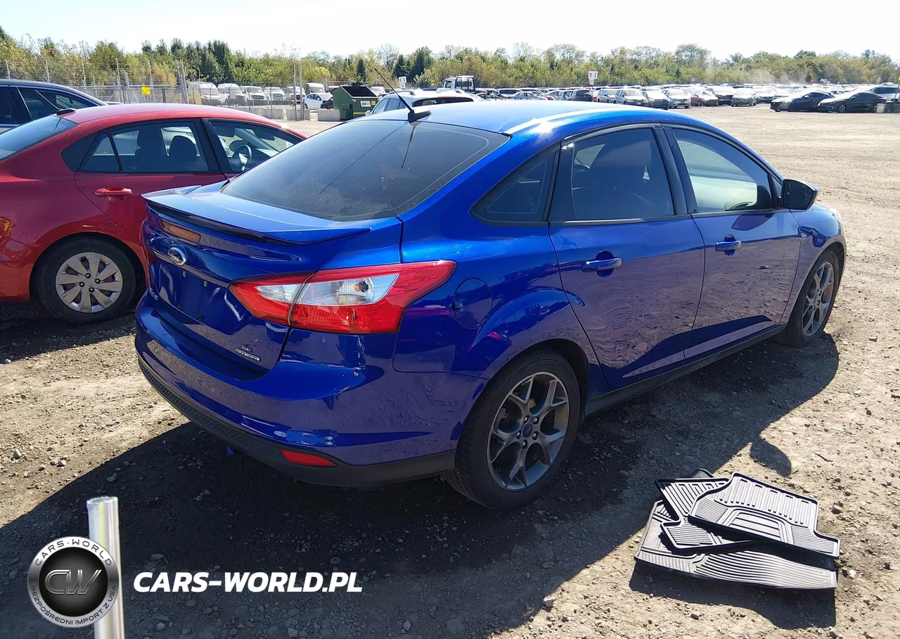2013 Ford Focus Se VIN:1FADP3F24DL312727 - 4