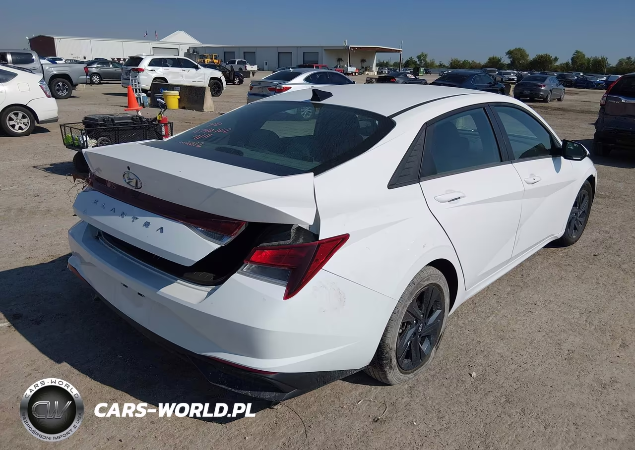 2023 Hyundai Elantra Sel VIN:5NPLM4AG2PH103812 - 19