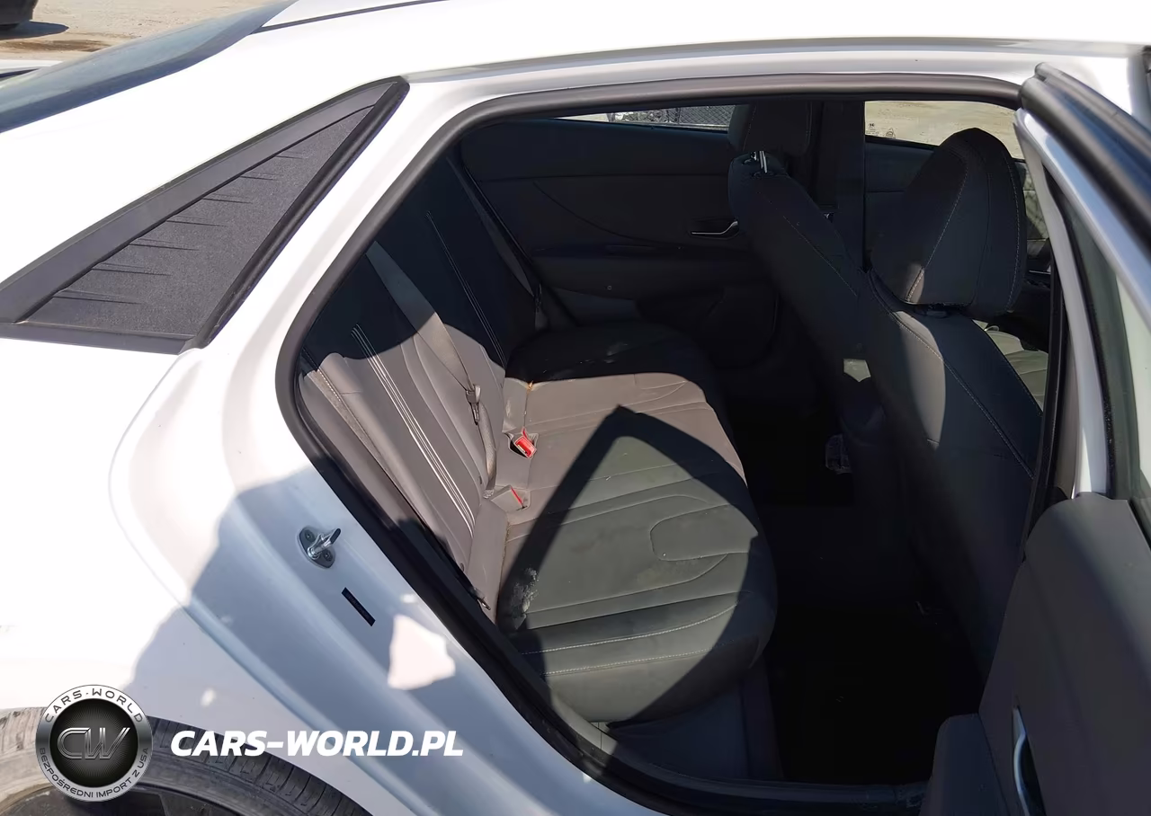 2023 Hyundai Elantra Sel VIN:5NPLM4AG2PH103812 - 8