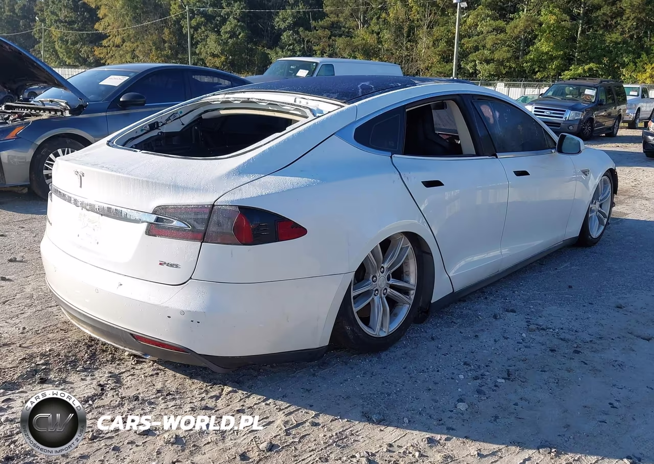 2013 Tesla Model S VIN:5YJSA1CP9DFP21848 - 4