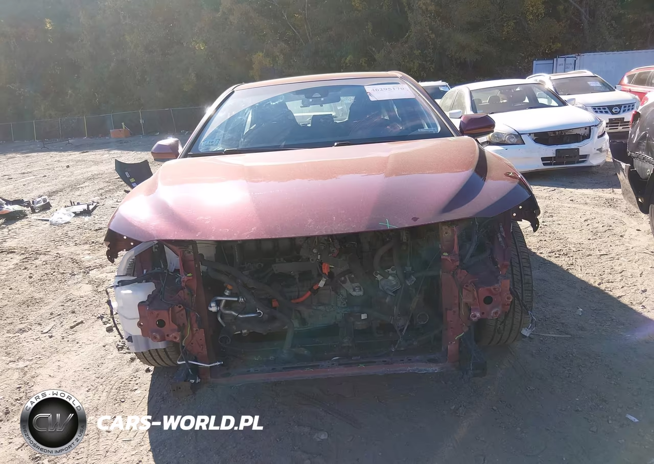 2020 Toyota Camry Le Hybrid VIN:4T1C31AK6LU525471 - 13