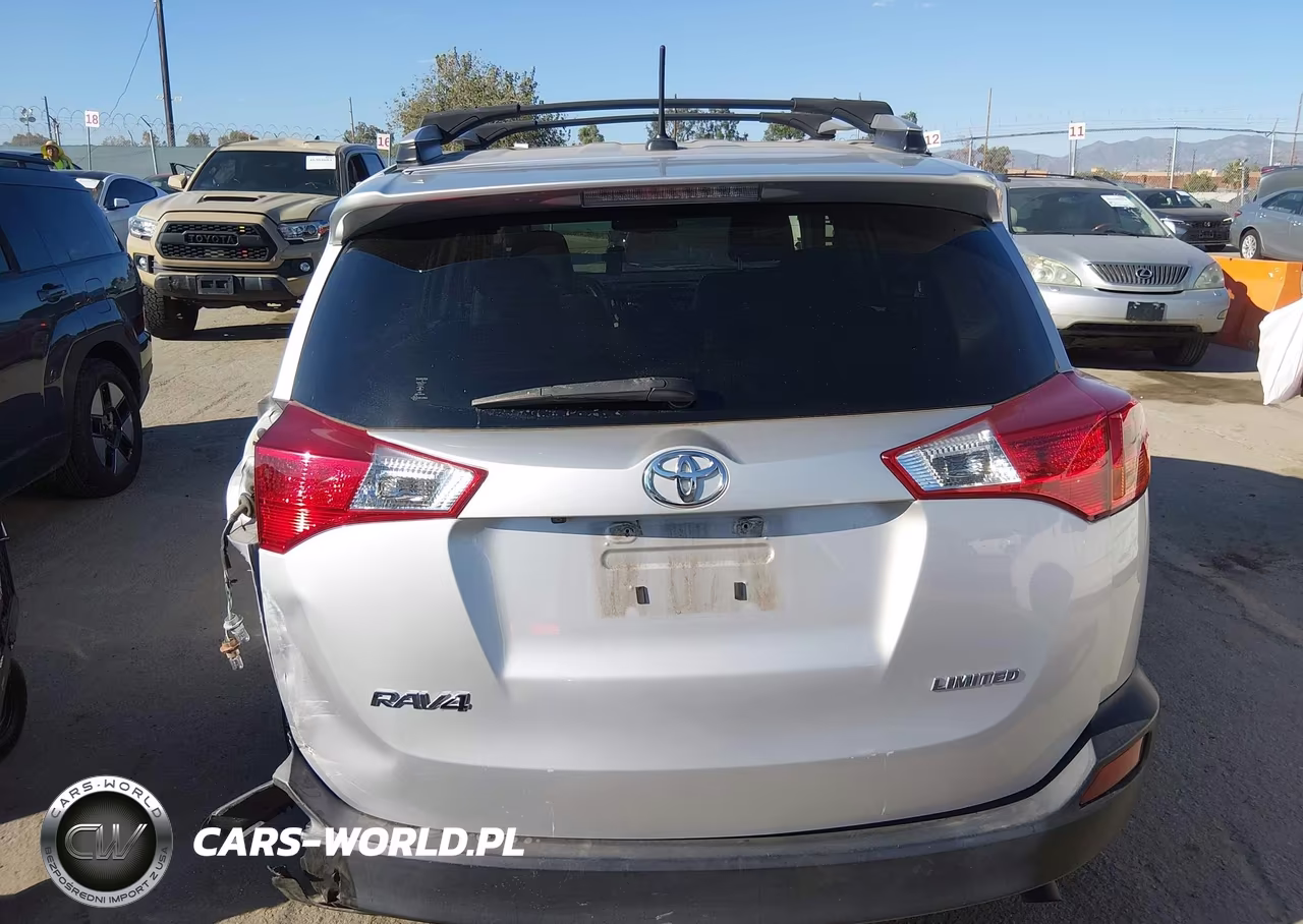 2015 Toyota Rav4 Limited VIN:JTMYFREV7FJ047572 - 16