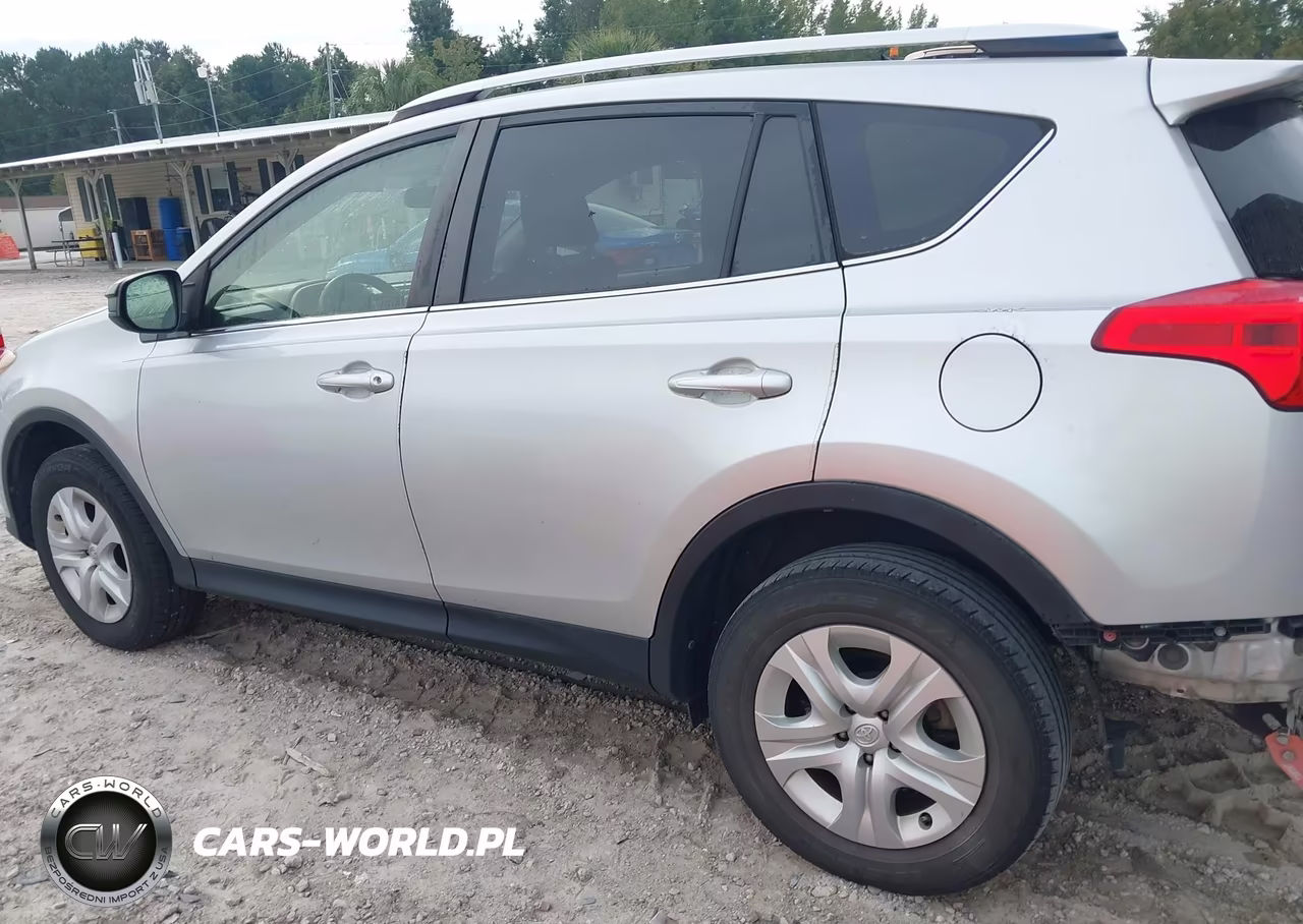 2015 Toyota Rav4 Le VIN:JTMZFREV6FD052734 - 14