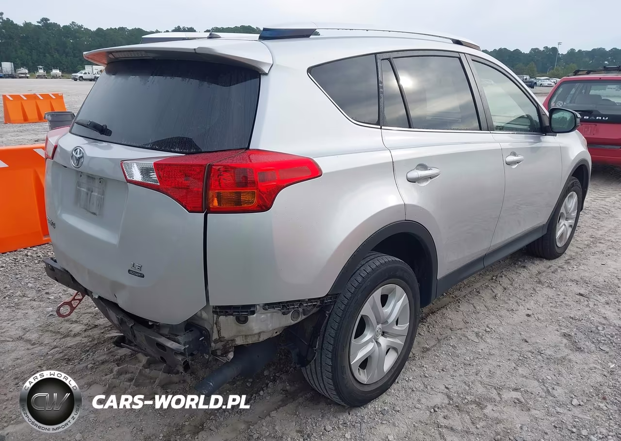 2015 Toyota Rav4 Le VIN:JTMZFREV6FD052734 - 4