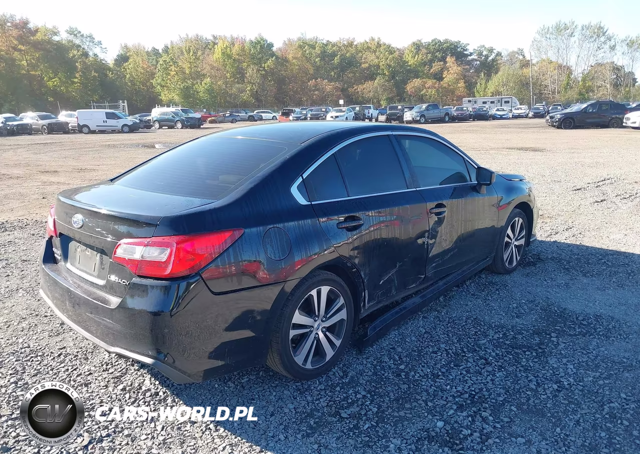 2018 Subaru Legacy 2.5I VIN:4S3BNAA64J3018763 - 17