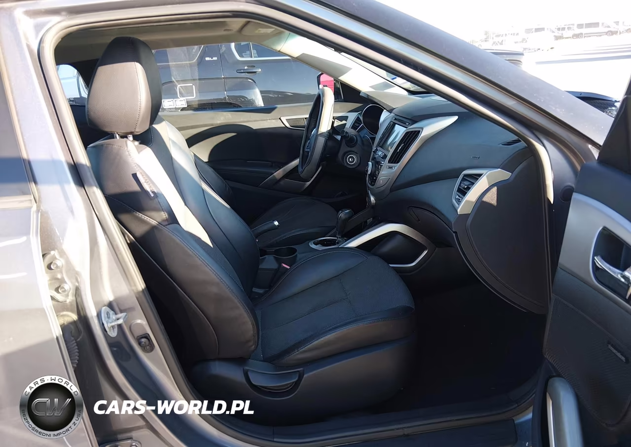 2013 Hyundai Veloster Base W-Black VIN:KMHTC6AD5DU105152 - 5