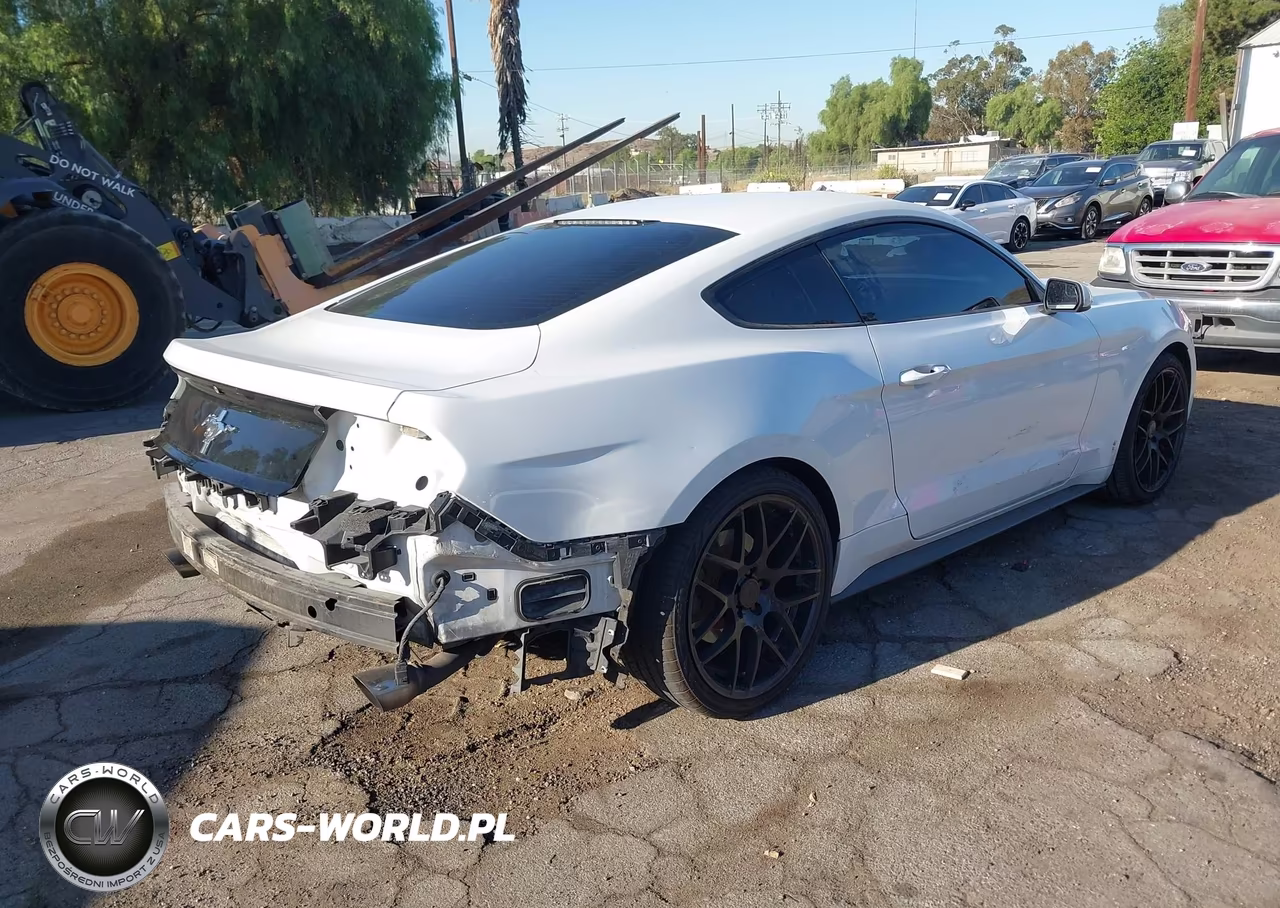 2017 Ford Mustang V6 VIN:1FA6P8AM6H5336200 - 4