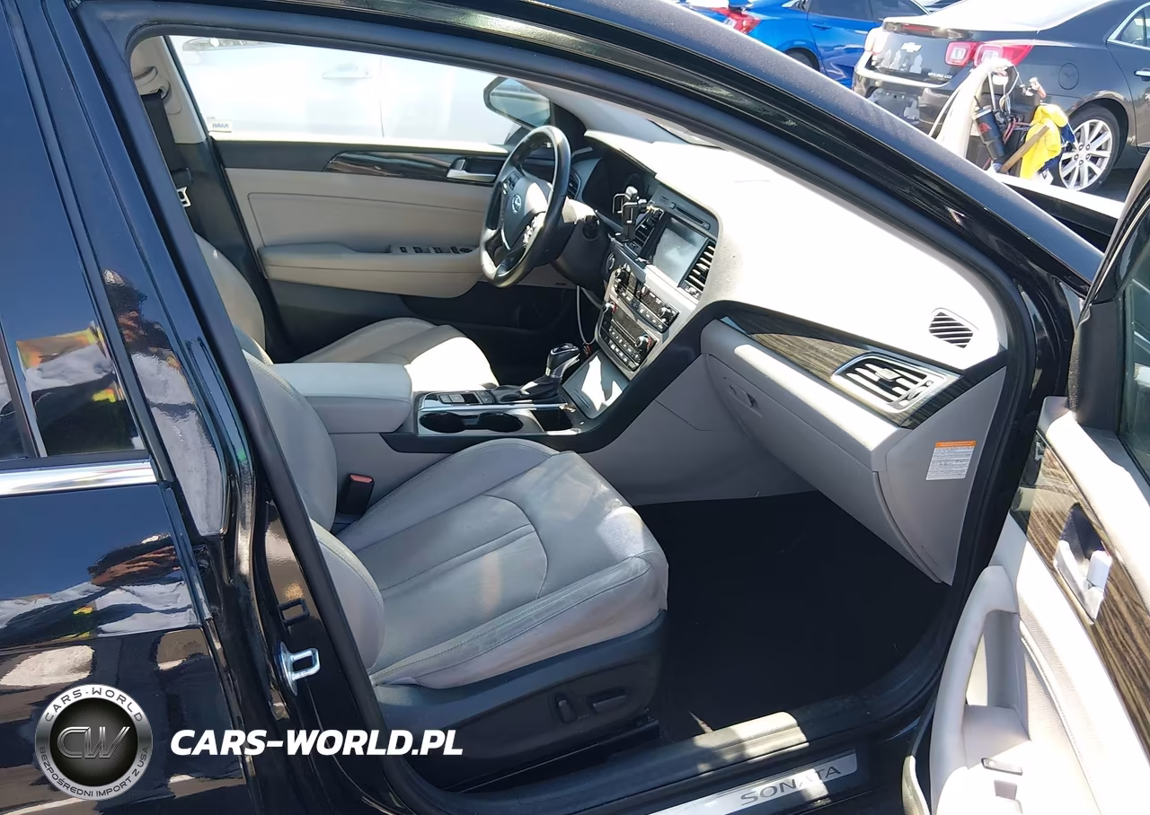 2017 Hyundai Sonata Hybrid Limited VIN:KMHE34L12HA051610 - 5