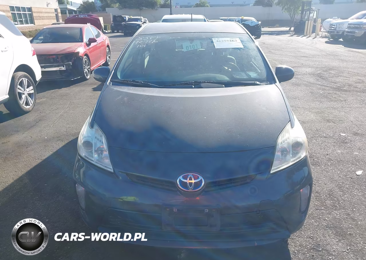 2012 Toyota Prius Three VIN:JTDKN3DU9C5431761 - 12