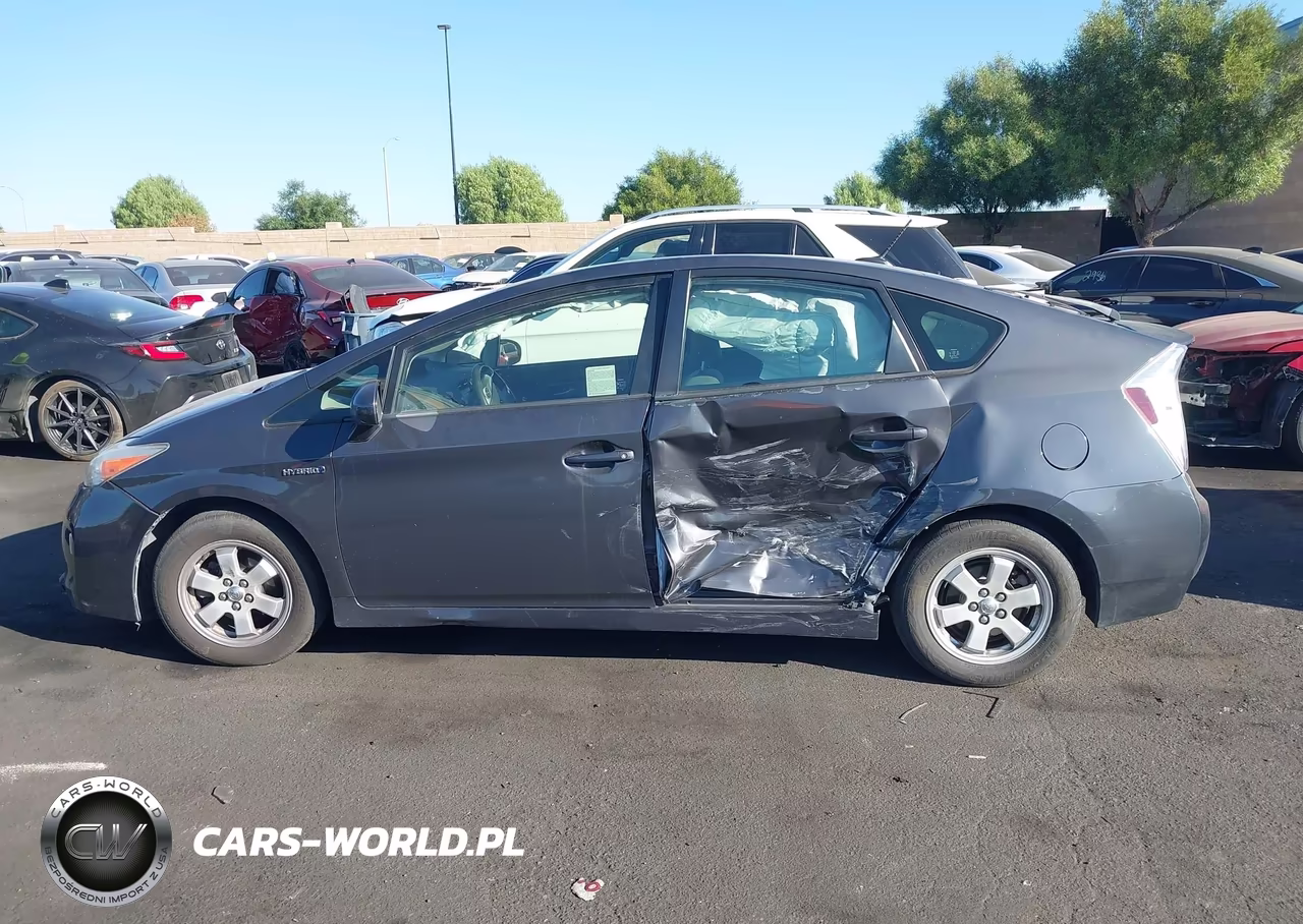 2012 Toyota Prius Three VIN:JTDKN3DU9C5431761 - 14