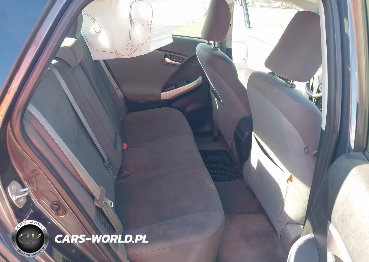 2012 Toyota Prius Three VIN:JTDKN3DU9C5431761 - 8