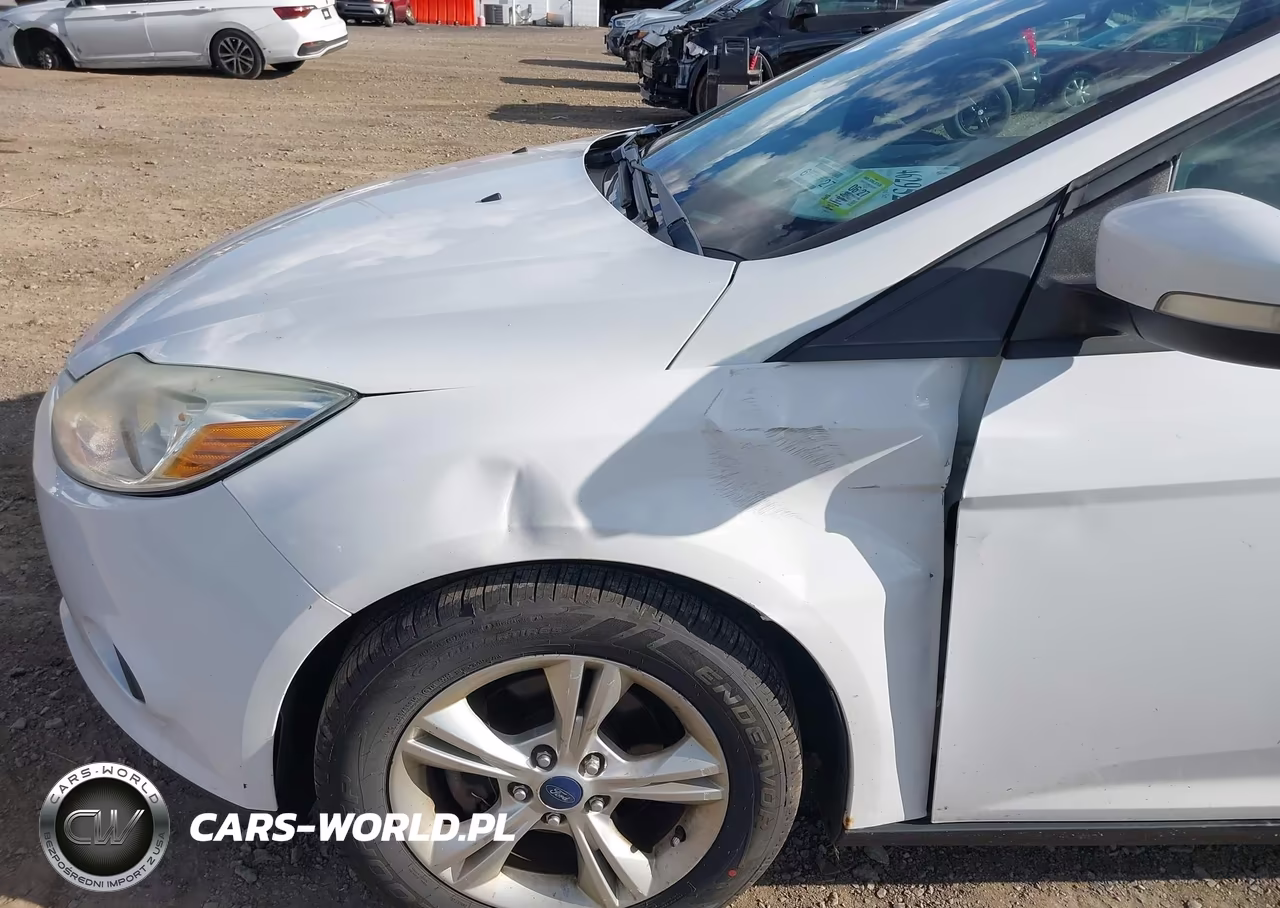 2014 Ford Focus Se VIN:1FADP3F26EL211982 - 6