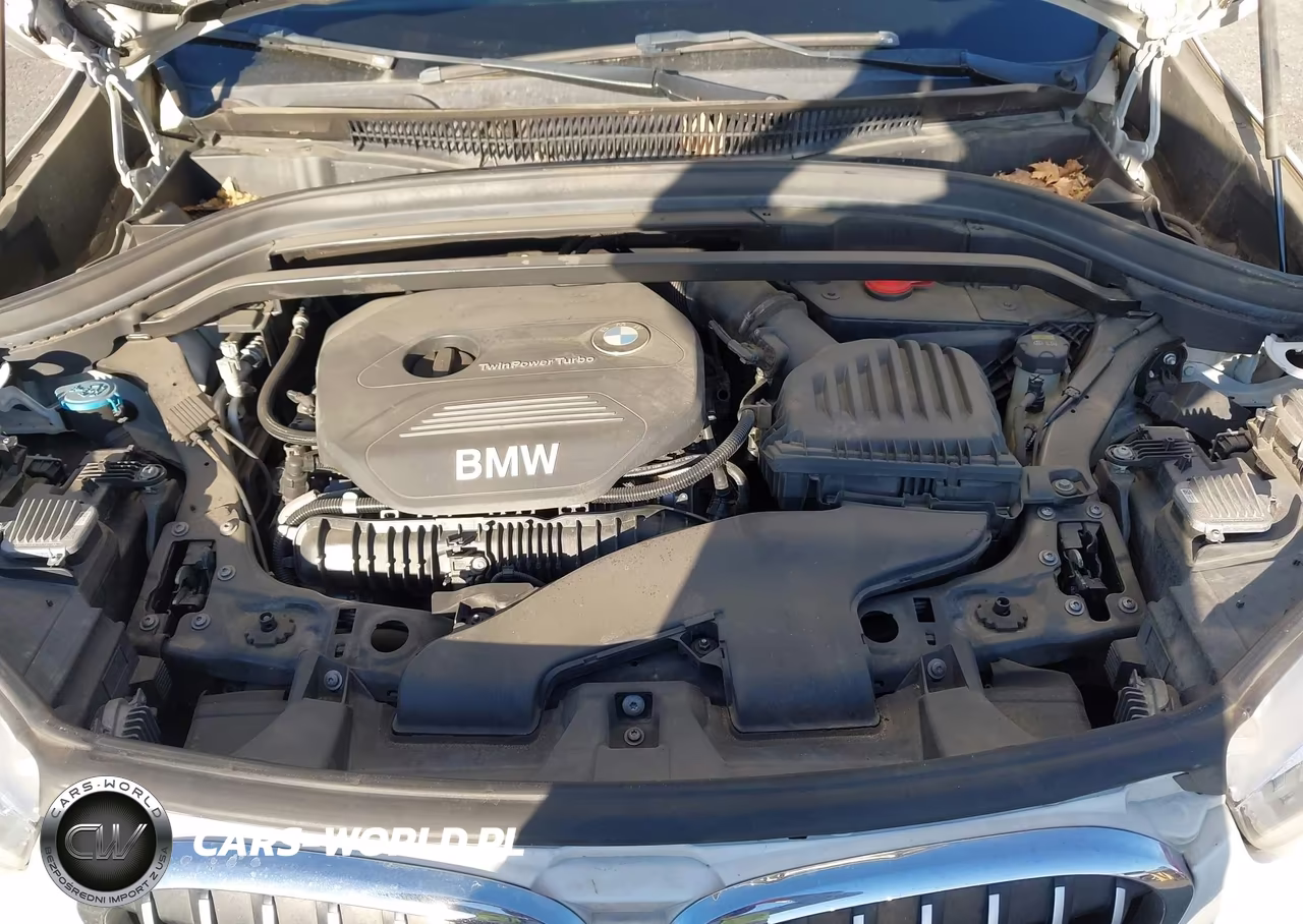 2017 BMW X1 xDrive28I VIN:WBXHT3Z39H4A64945 - 10