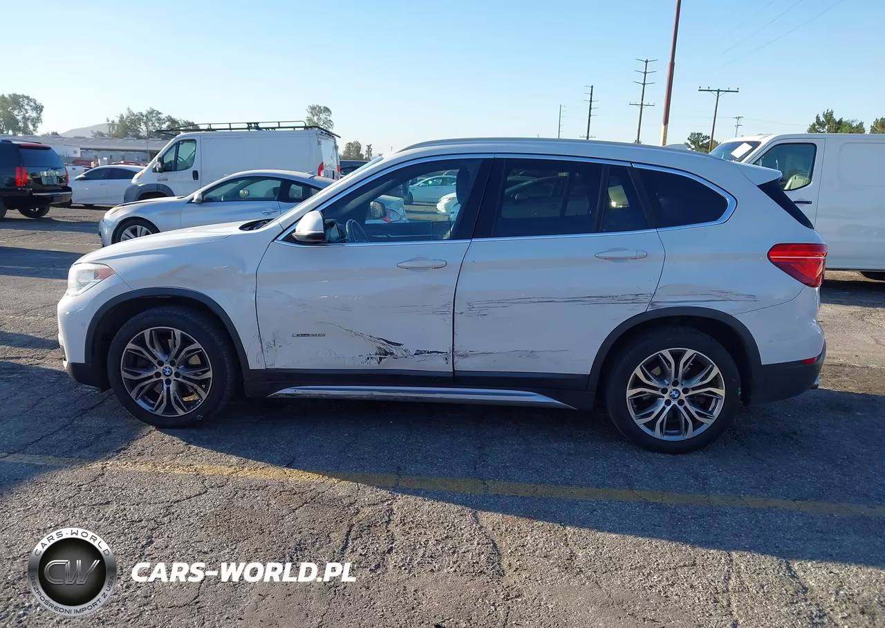 2017 BMW X1 xDrive28I VIN:WBXHT3Z39H4A64945 - 14