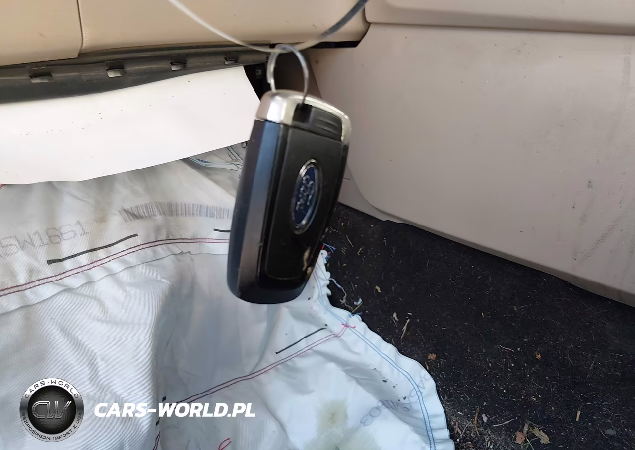 2020 Ford Escape Se VIN:1FMCU0G6XLUB23096 - 11