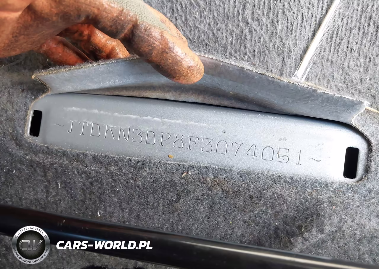 2015 Toyota Prius Plug-In VIN:JTDKN3DP8F3074051 - 9