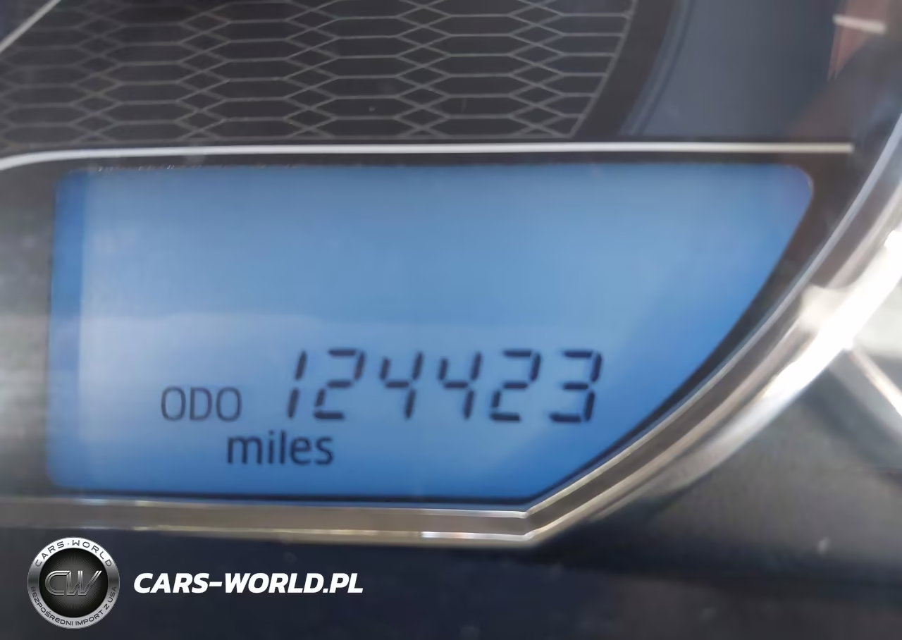 2015 Toyota Corolla Le VIN:5YFBURHE2FP277247 - 15
