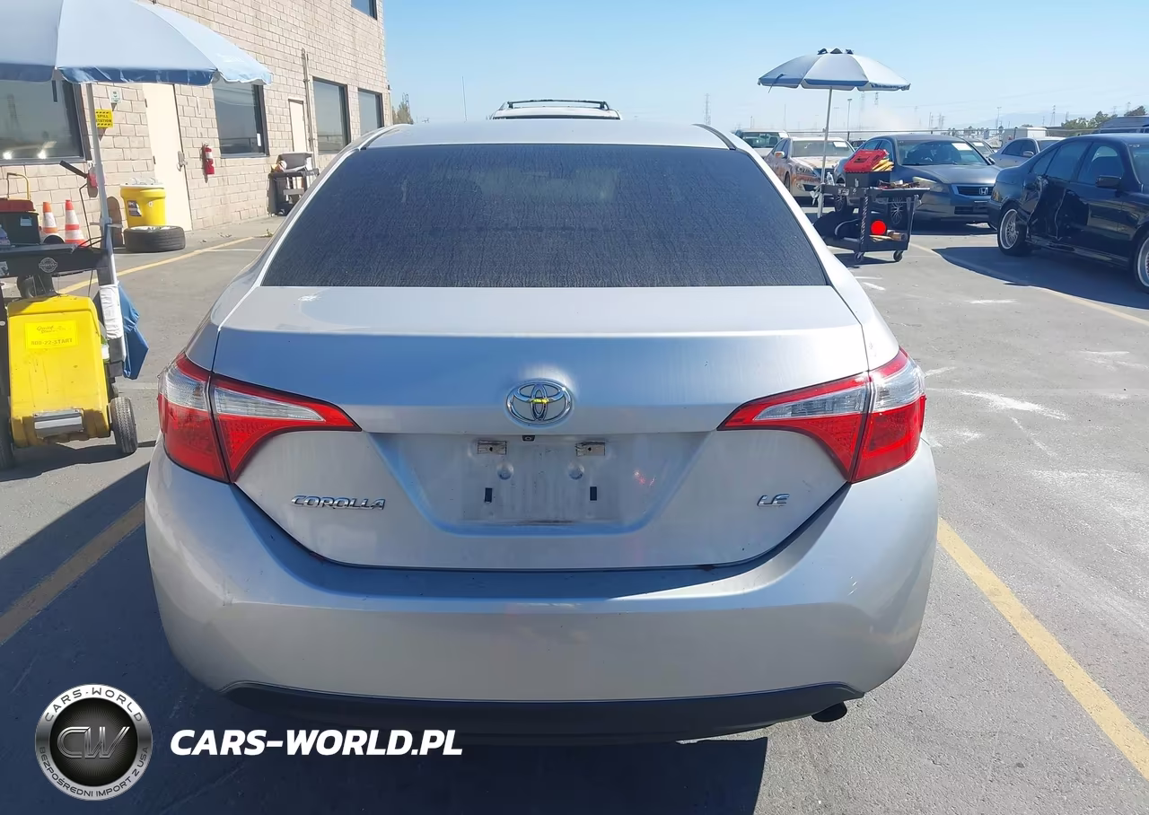 2015 Toyota Corolla Le VIN:5YFBURHE2FP277247 - 16