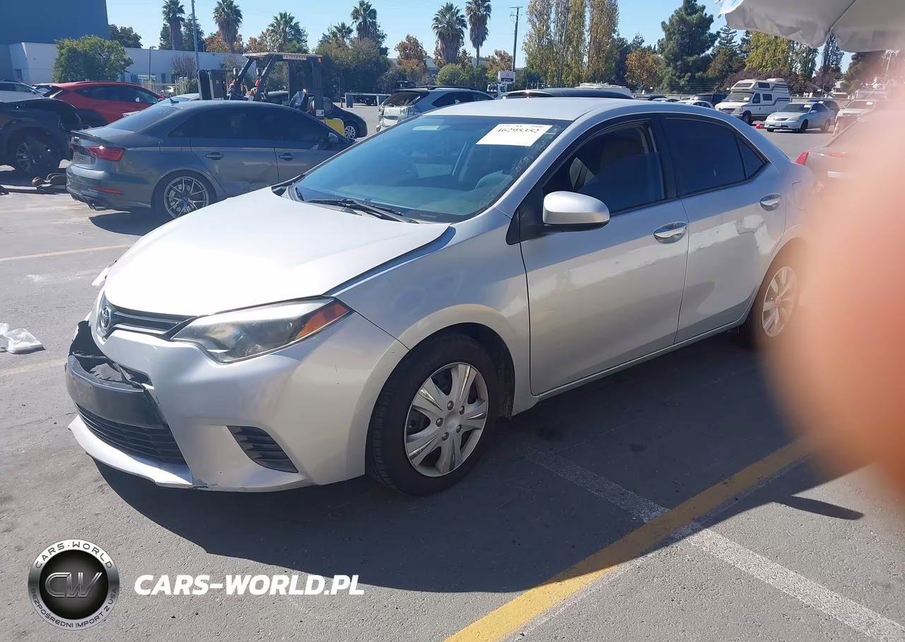 2015 Toyota Corolla Le VIN:5YFBURHE2FP277247 - 2