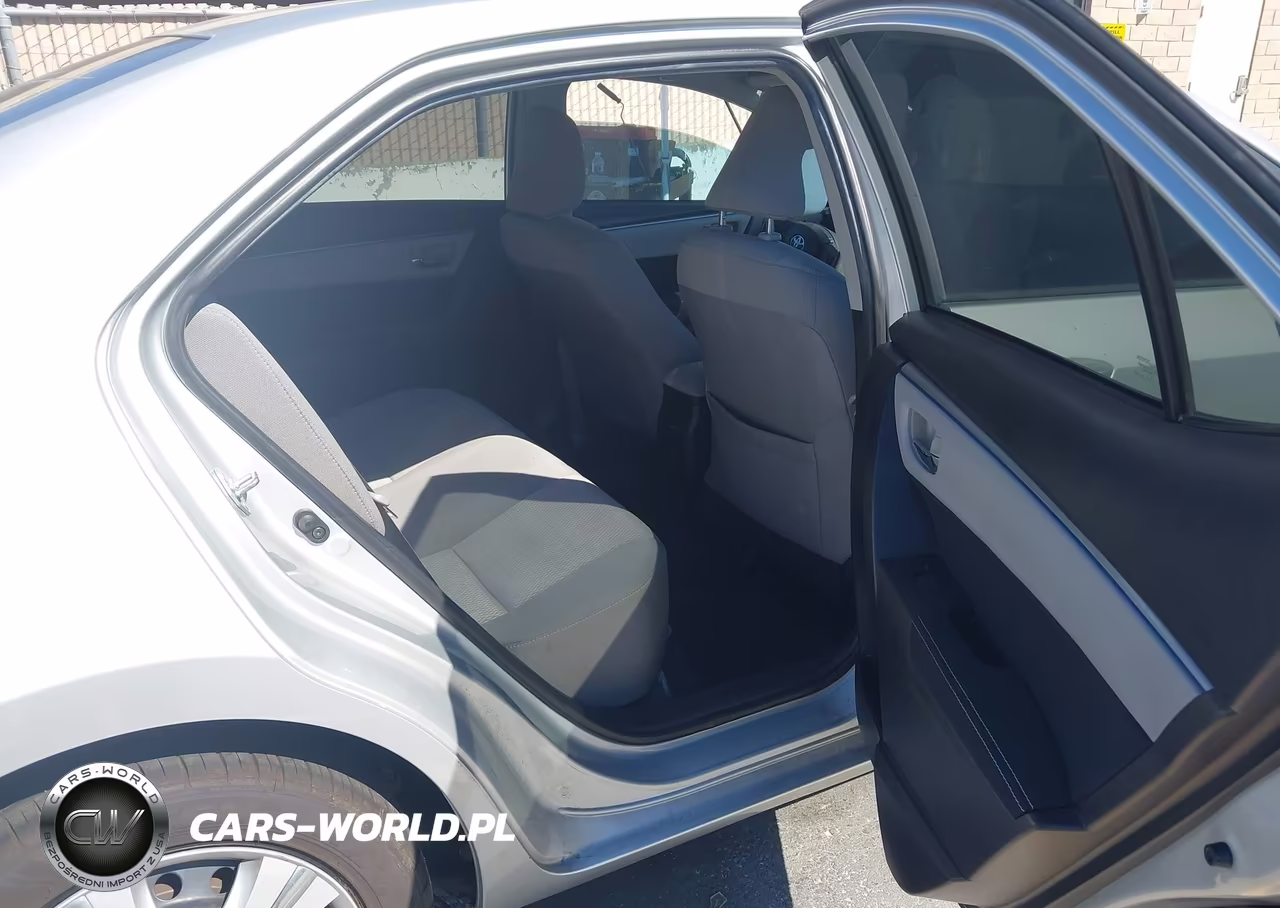 2015 Toyota Corolla Le VIN:5YFBURHE2FP277247 - 8