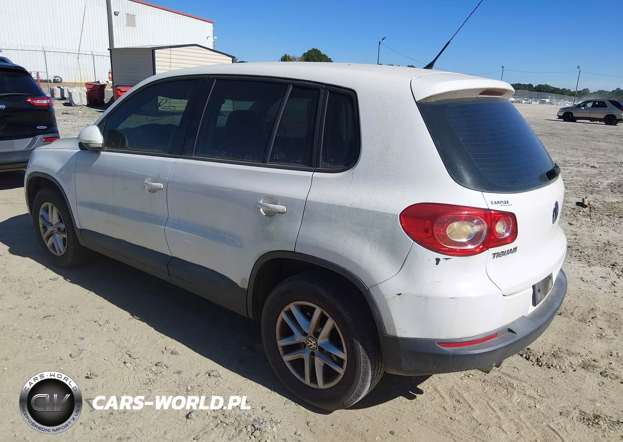 2011 Volkswagen Tiguan S VIN:WVGAV7AX2BW554601 - 3