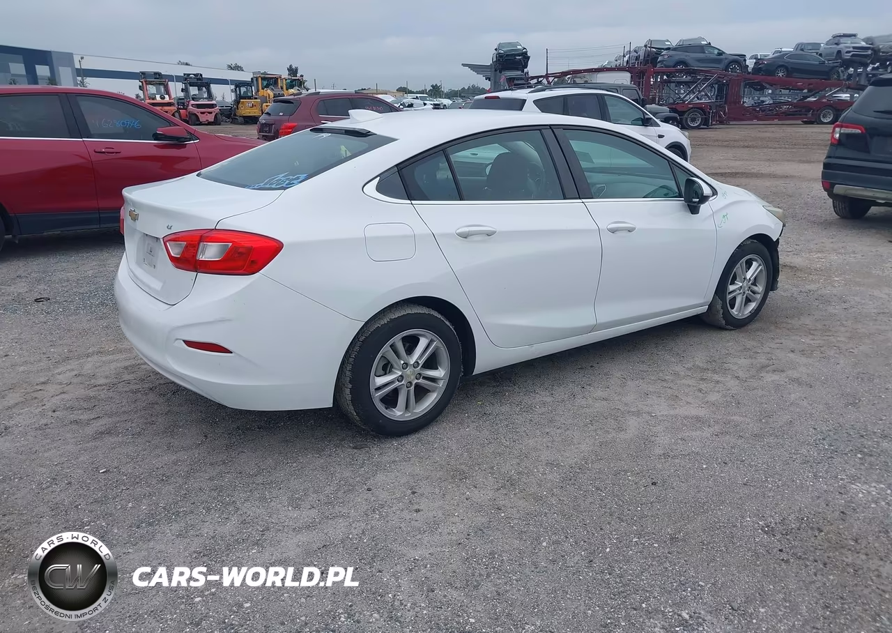 2017 Chevrolet Cruze Lt Auto VIN:1G1BE5SM9H7188584 - 4