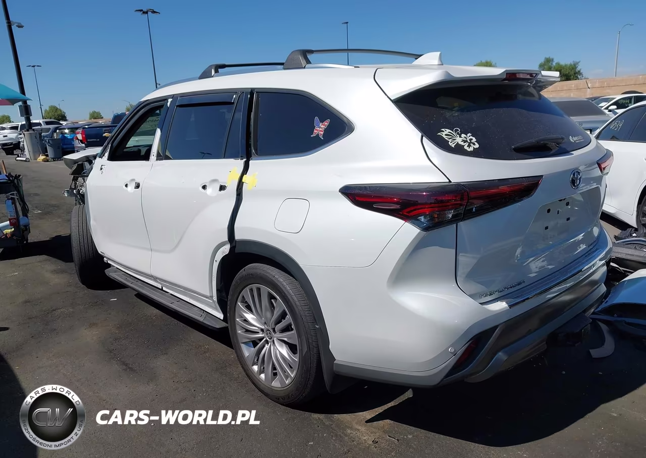 2024 Toyota Highlander Hybrid Platinum VIN:5TDEBRCH6RS636471 - 3