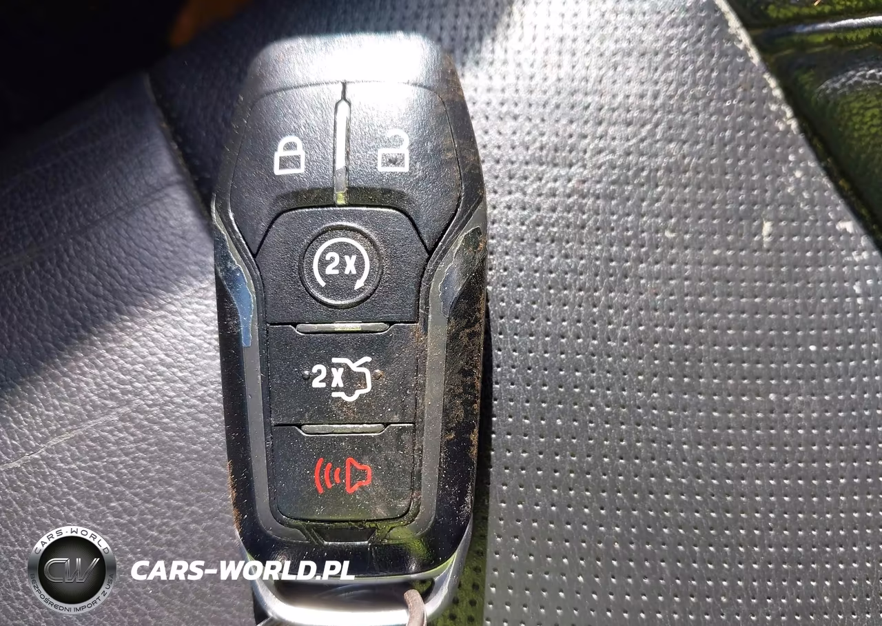 2013 Ford Fusion Titanium VIN:3FA6P0K90DR364240 - 11