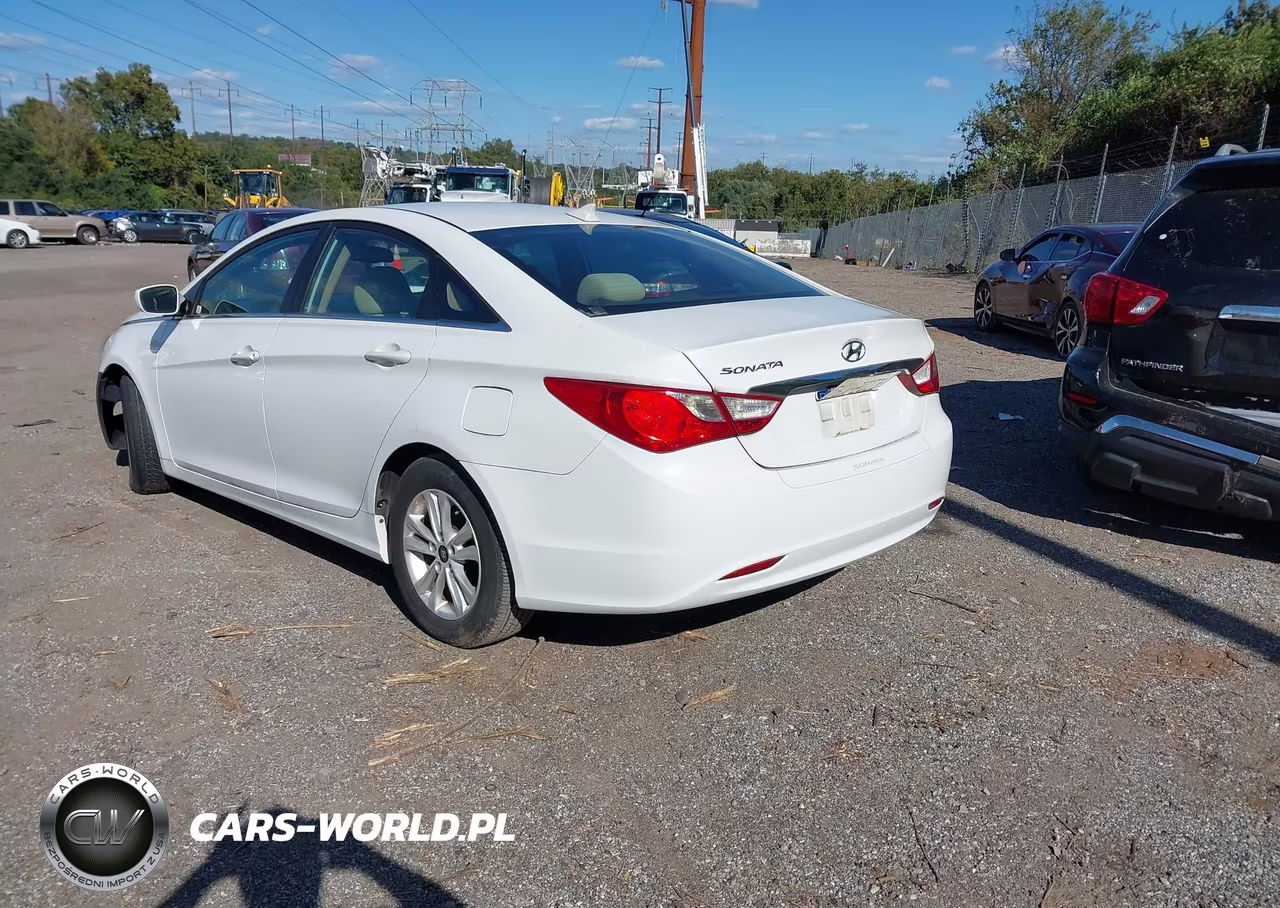 2013 Hyundai Sonata Gls VIN:5NPEB4AC5DH726641 - 3