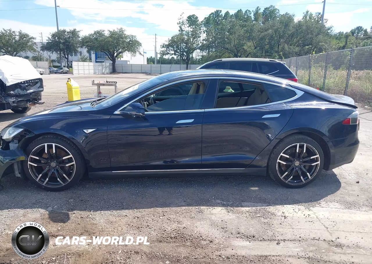 2014 Tesla Model S P85 VIN:5YJSA1H16EFP35311 - 14