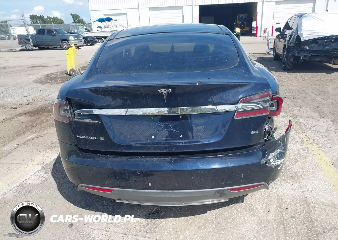 2014 Tesla Model S P85 VIN:5YJSA1H16EFP35311 - 16