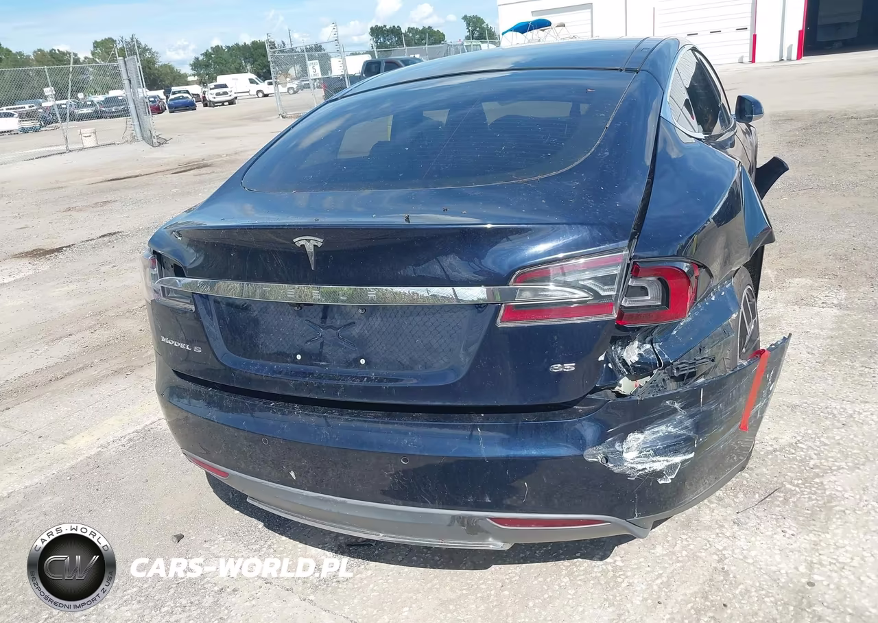 2014 Tesla Model S P85 VIN:5YJSA1H16EFP35311 - 22