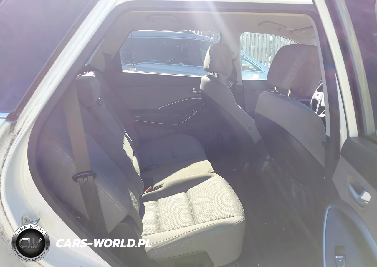2016 Hyundai Santa Fe Se VIN:KM8SM4HF1GU158651 - 8