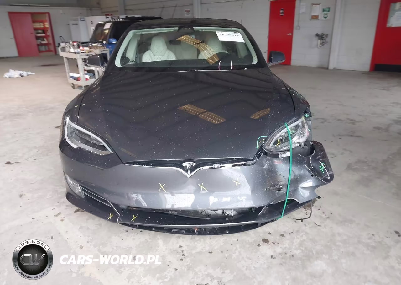 2018 Tesla Model S 100D-75D-P100D VIN:5YJSA1E28JF297043 - 12