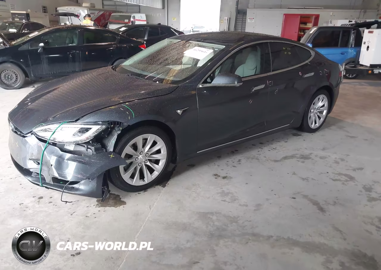 2018 Tesla Model S 100D-75D-P100D VIN:5YJSA1E28JF297043 - 2