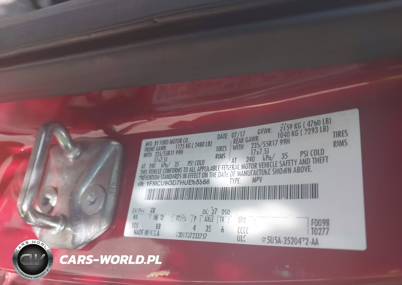 2017 Ford Escape Se VIN:1FMCU9GD7HUE65566 - 9