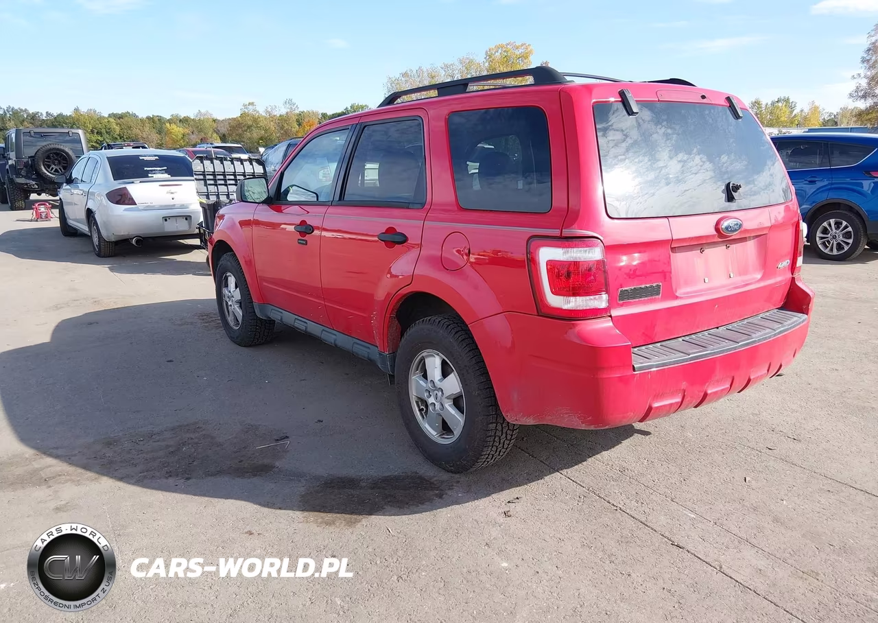 2009 Ford Escape Xlt VIN:1FMCU93749KB10139 - 3