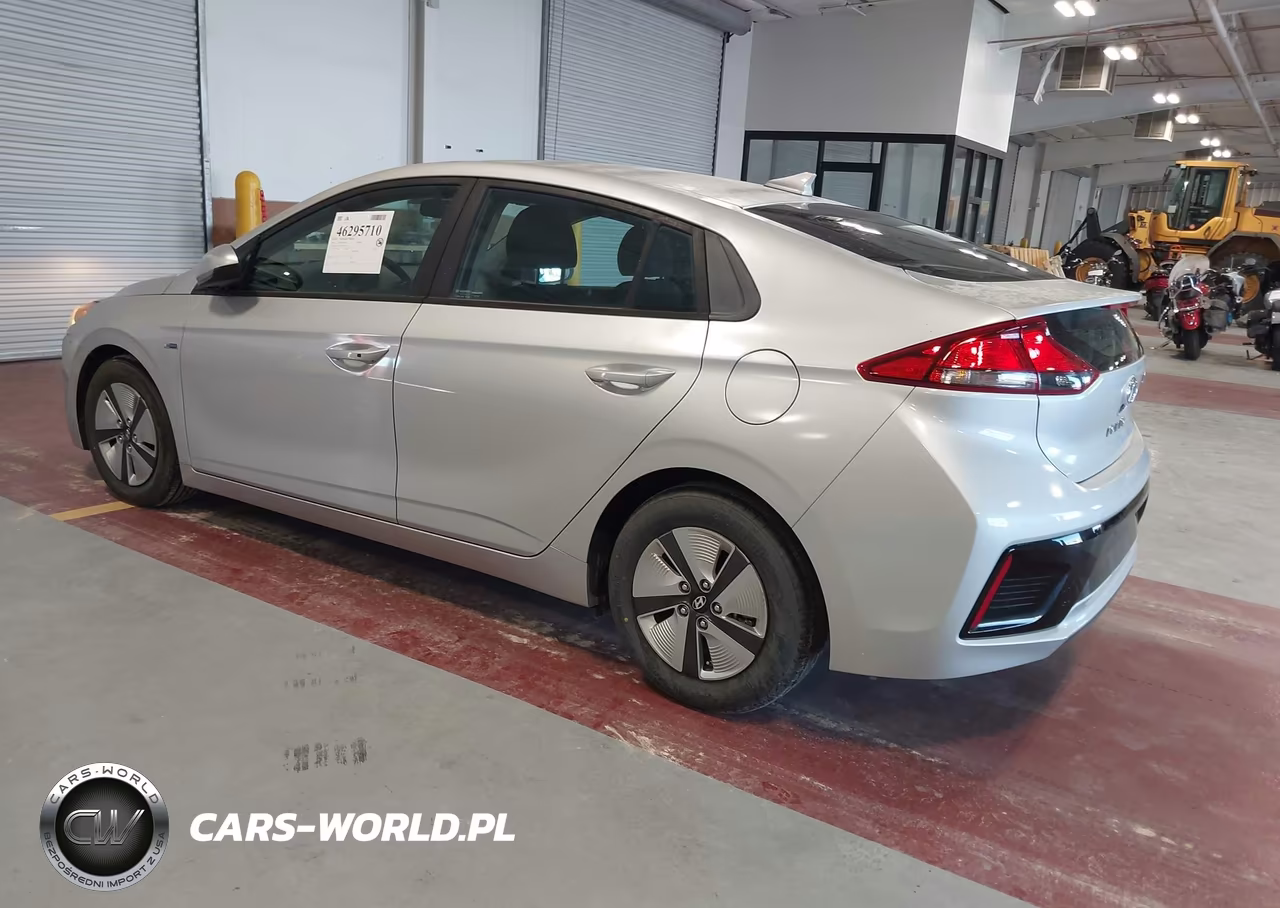 2018 Hyundai Ioniq Hybrid Blue VIN:KMHC65LC0JU076595 - 3